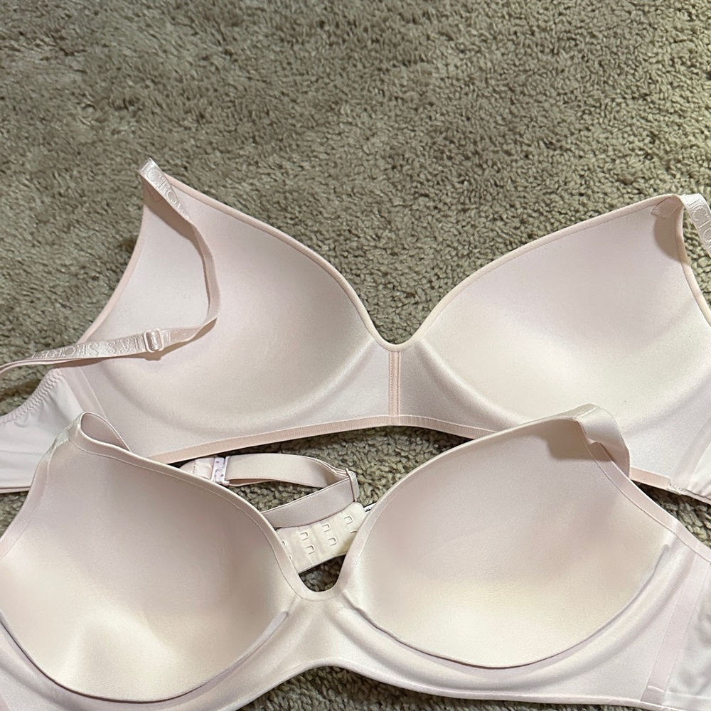 Victoria's Secret Light Blush Seamless T-Shirt Bras - Picture 5 of 6